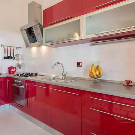 Mary Apartman