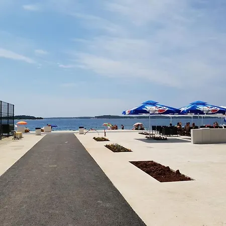 Appartamento Mary Štinjan